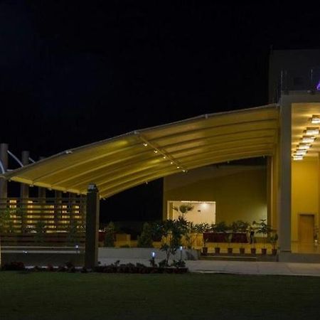 The Celestial Park, Bhopal Hotel Exterior photo